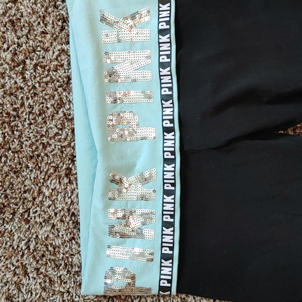 NWOT VS PINK capri sequin leggings